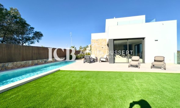 Reventa - Villa -
Las Colinas Golf