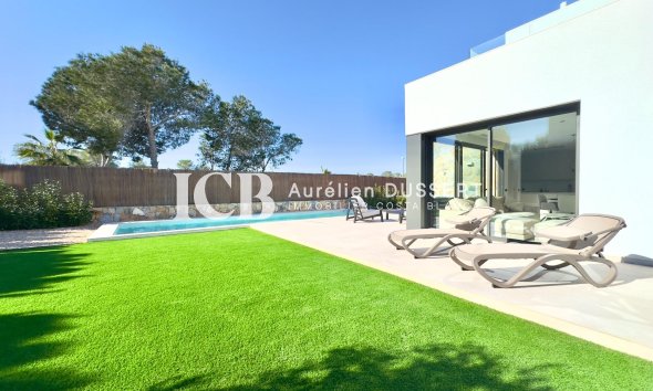 Reventa - Villa -
Las Colinas Golf