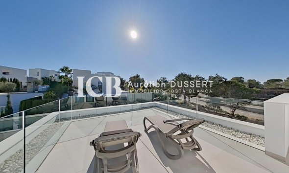 Reventa - Villa -
Las Colinas Golf