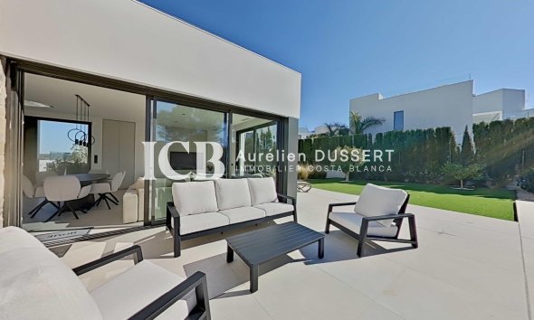 Reventa - Villa -
Las Colinas Golf