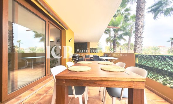 Revente - Appartement -
Punta Prima - Torrevieja