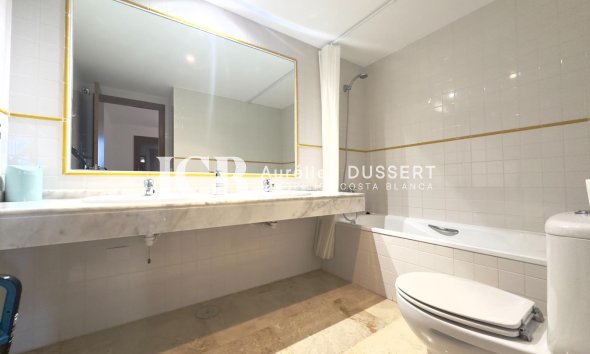 Revente - Appartement -
Punta Prima - Torrevieja