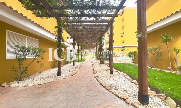 Revente - Appartement -
Punta Prima - Torrevieja