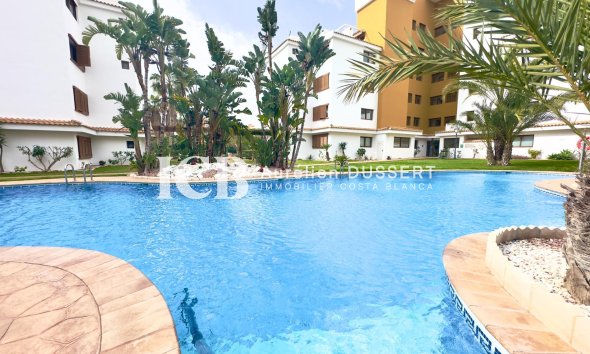 Revente - Appartement -
Punta Prima - Torrevieja