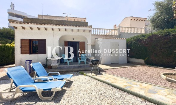 Revente - Maison individuelle -
Orihuela Costa - La Zenia