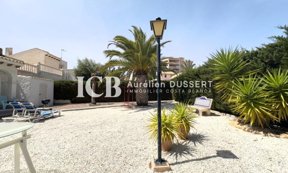 Revente - Maison individuelle -
Orihuela Costa - La Zenia