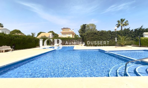 Revente - Maison individuelle -
Orihuela Costa - La Zenia