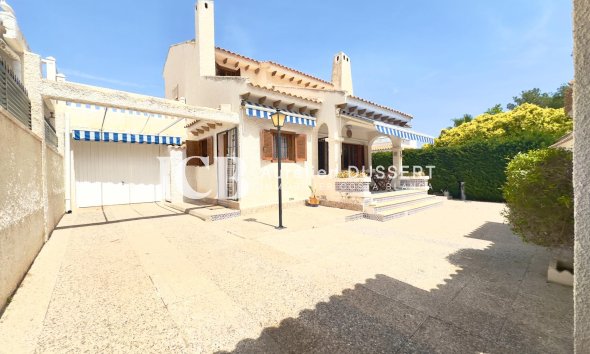 Revente - Maison individuelle -
Orihuela Costa - La Zenia