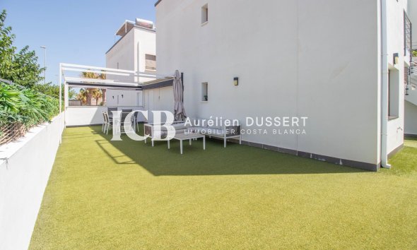 Resale - Apartment / flat -
Torre de la Horadada