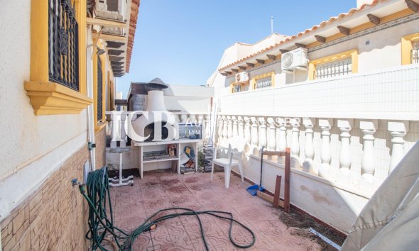 Resale - Townhouse -
Orihuela Costa - La Zenia