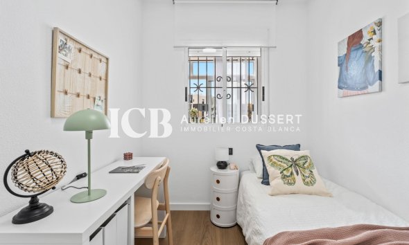 Resale - Apartment / flat -
Orihuela Costa - Playa Flamenca