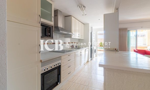 Revente - Appartement -
Punta Prima - Torrevieja