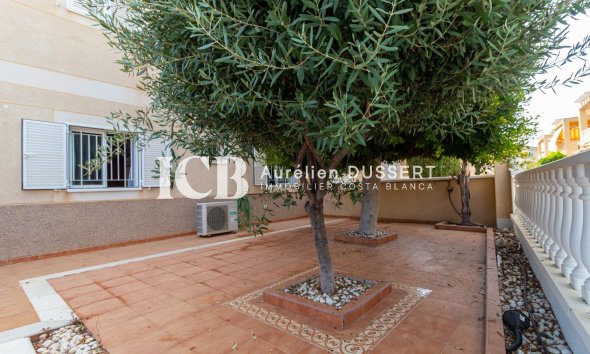 Revente - Appartement -
Punta Prima - Torrevieja