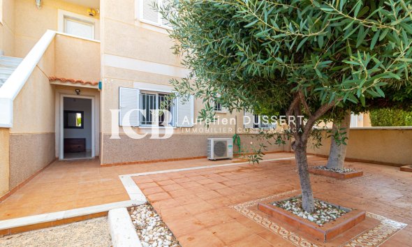 Revente - Appartement -
Punta Prima - Torrevieja