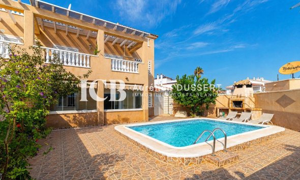 Revente - Appartement -
Punta Prima - Torrevieja