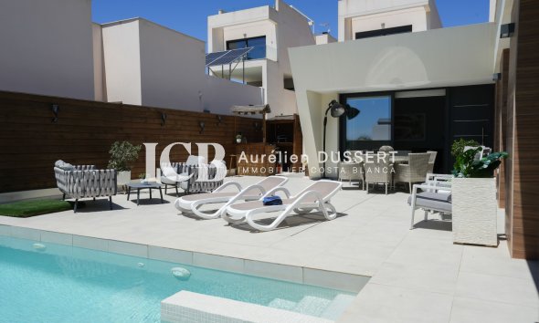 Reventa - Villa -
Benijofar
