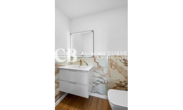 Revente - Appartement -
Punta Prima - Torrevieja