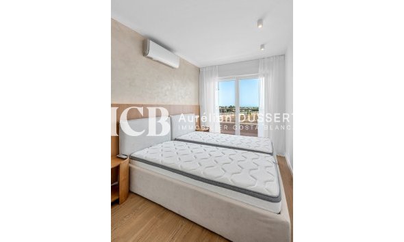 Revente - Appartement -
Punta Prima - Torrevieja