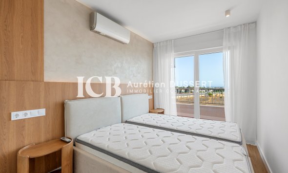 Revente - Appartement -
Punta Prima - Torrevieja