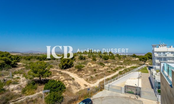 Resale - Townhouse -
Orihuela Costa - Villamartín