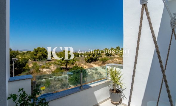 Resale - Townhouse -
Orihuela Costa - Villamartín