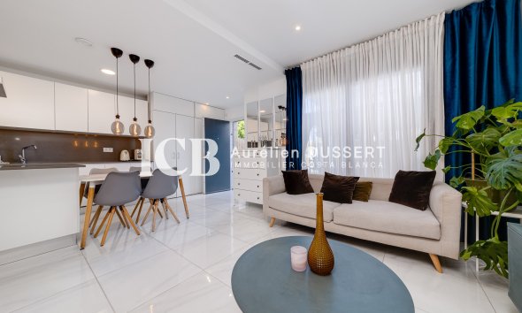Resale - Townhouse -
Orihuela Costa - Villamartín