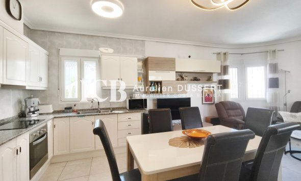Reventa - Casa independiente -
San Miguel de Salinas - Blue Lagoon