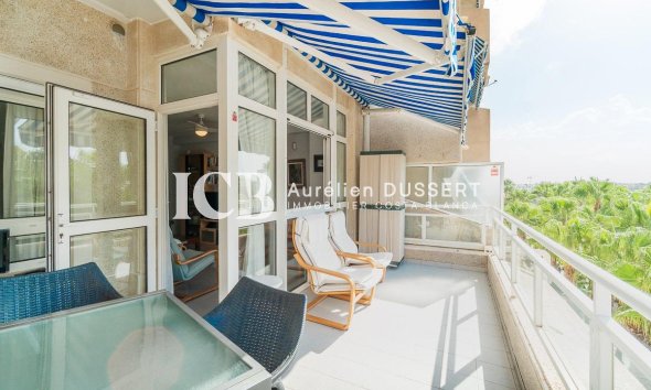 Revente - Appartement -
Orihuela Costa - Campoamor