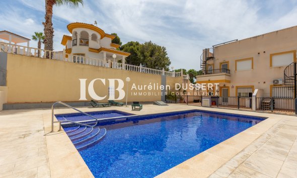 Revente - Appartement -
Orihuela Ville - Villamartin