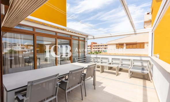 Revente - Appartement -
Torrevieja - Punta prima