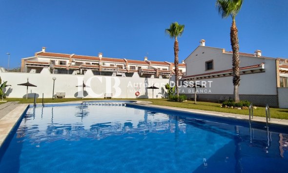 Resale - Townhouse -
San Miguel de Salinas