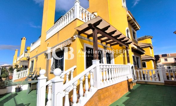 Revente - Maison mitoyenne -
Ciudad Quesada