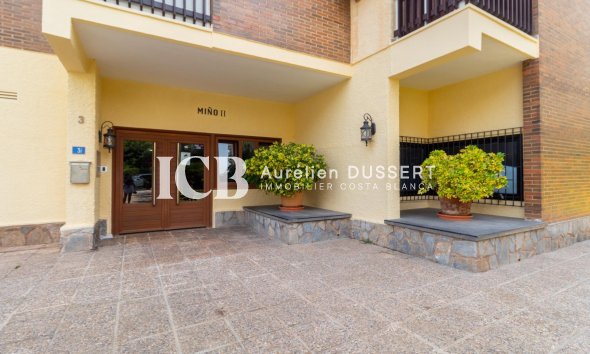 Revente - Appartement -
Orihuela Costa - Campoamor