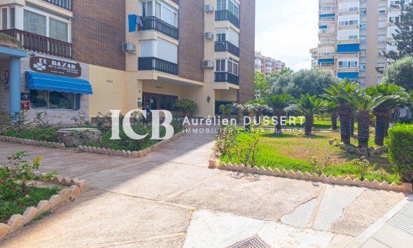 Revente - Appartement -
Orihuela Costa - Campoamor