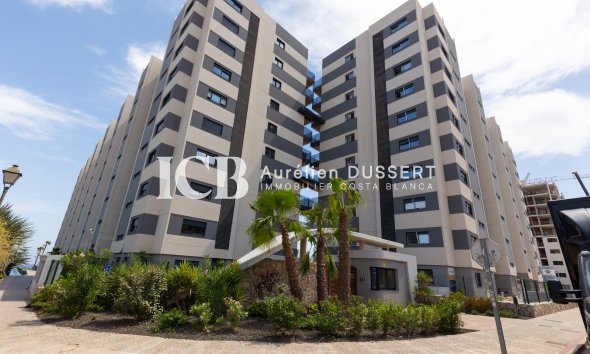 Revente - Appartement -
Punta Prima - Torrevieja