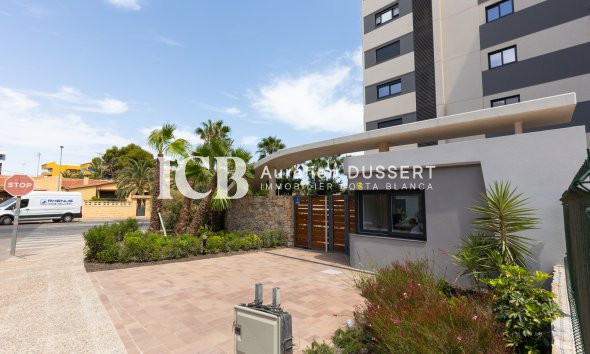Revente - Appartement -
Punta Prima - Torrevieja