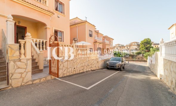 Revente - Maison mitoyenne -
Orihuela Costa - La Zenia
