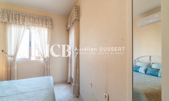 Revente - Maison mitoyenne -
Orihuela Costa - La Zenia