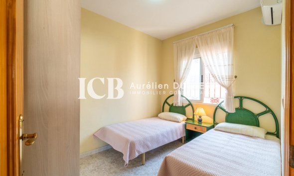 Revente - Maison mitoyenne -
Orihuela Costa - La Zenia