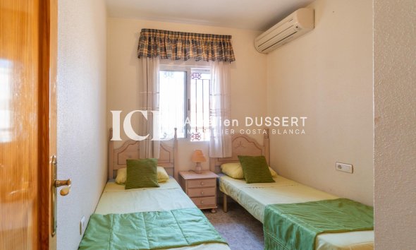 Revente - Maison mitoyenne -
Orihuela Costa - La Zenia