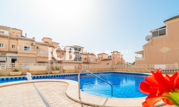 Revente - Maison mitoyenne -
Orihuela Costa - La Zenia