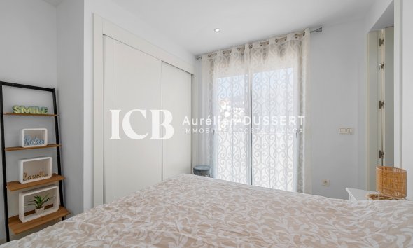 Revente - Villa -
Orihuela Costa - Villamartín