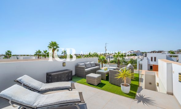 Revente - Villa -
Orihuela Costa - Villamartín