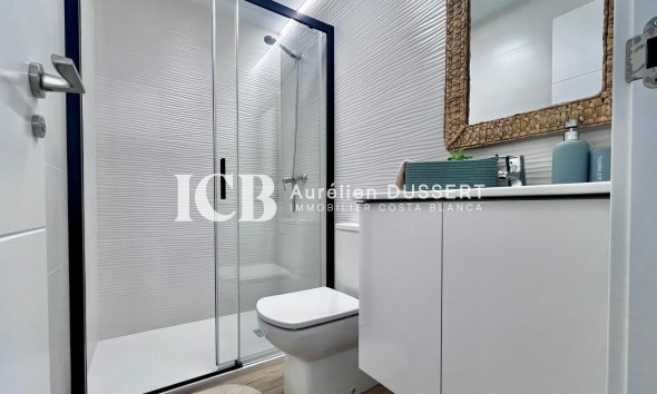 Revente - Appartement -
Punta Prima - Torrevieja