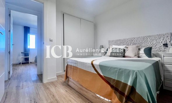Revente - Appartement -
Punta Prima - Torrevieja