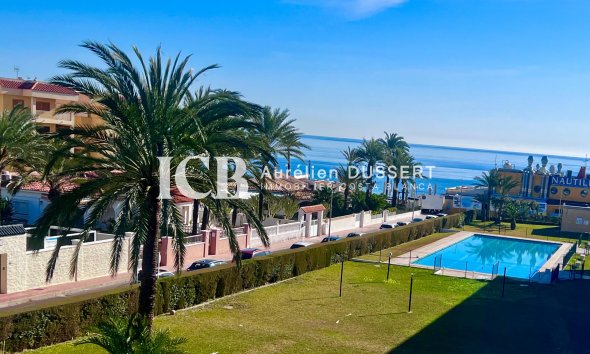 Revente - Appartement -
Punta Prima - Torrevieja