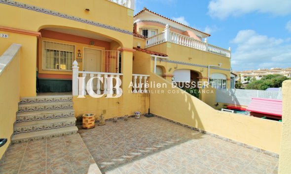 Revente - Maison mitoyenne -
Orihuela Costa - Villamartín
