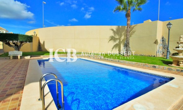 Revente - Maison mitoyenne -
Orihuela Costa - Villamartín