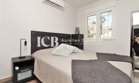 Revente - Maison individuelle -
Orihuela Costa - Villamartín