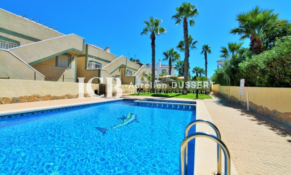 Revente - Maison individuelle -
Orihuela Costa - Villamartín